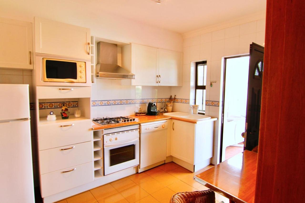 Lovelystay - Alto Dos Calicos 2Br House With Garden Αλμπουφέιρα Εξωτερικό φωτογραφία