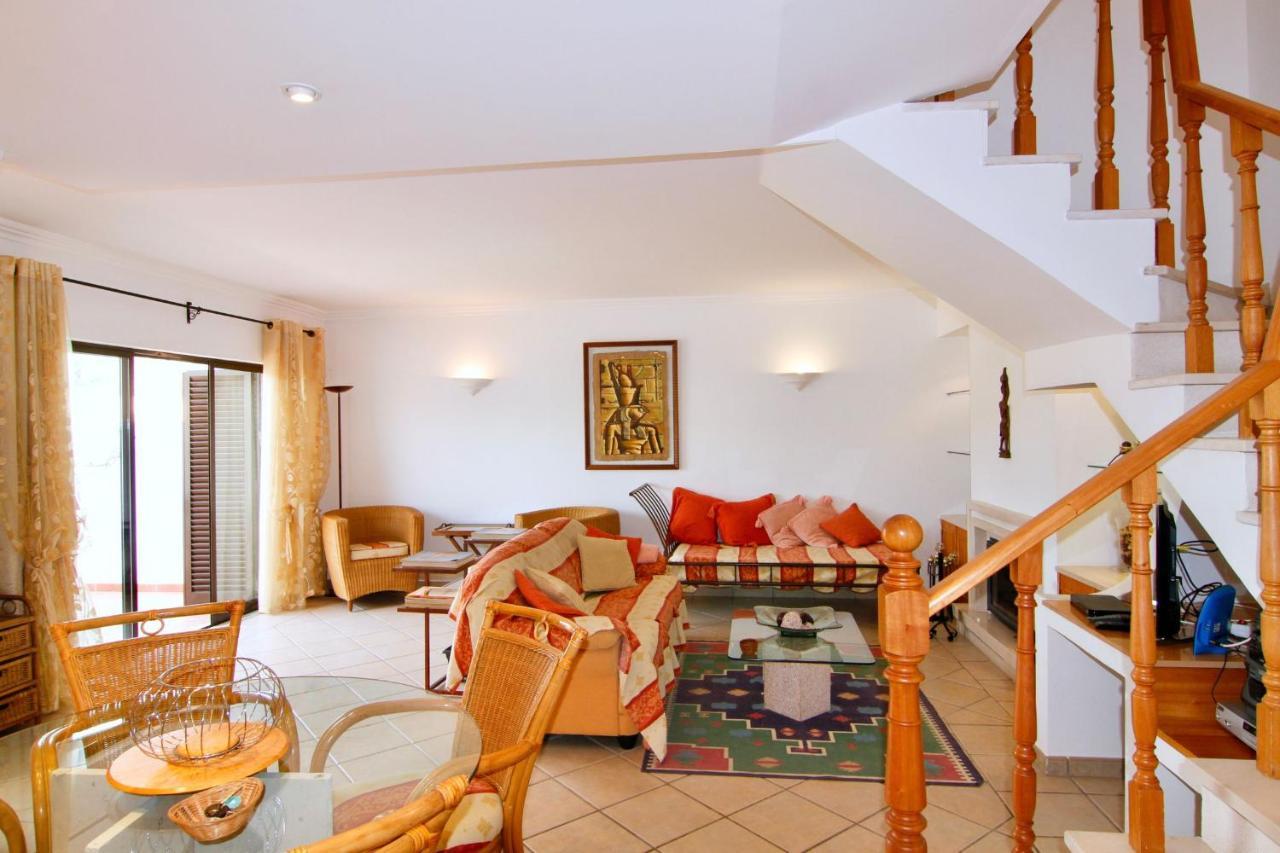Lovelystay - Alto Dos Calicos 2Br House With Garden Αλμπουφέιρα Εξωτερικό φωτογραφία